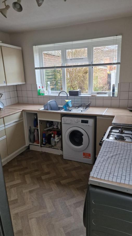 Mike'S Homestay Eastleigh Εξωτερικό φωτογραφία